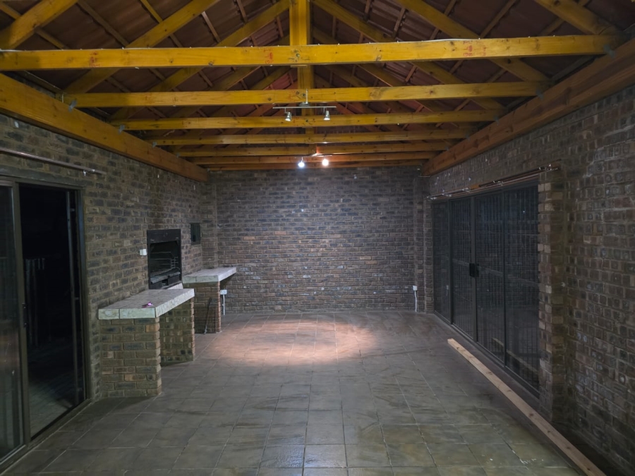 4 Bedroom Property for Sale in Kuruman Northern Cape